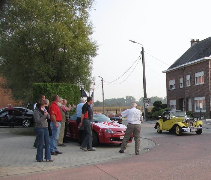 We eindigen deze prachtige dag terug in het Wiezenhof, waar de aperitief reeds klaar staat. (2).JPG